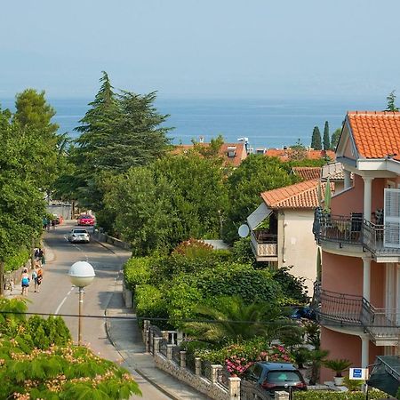 Apartman Adria Malinska Exterior photo