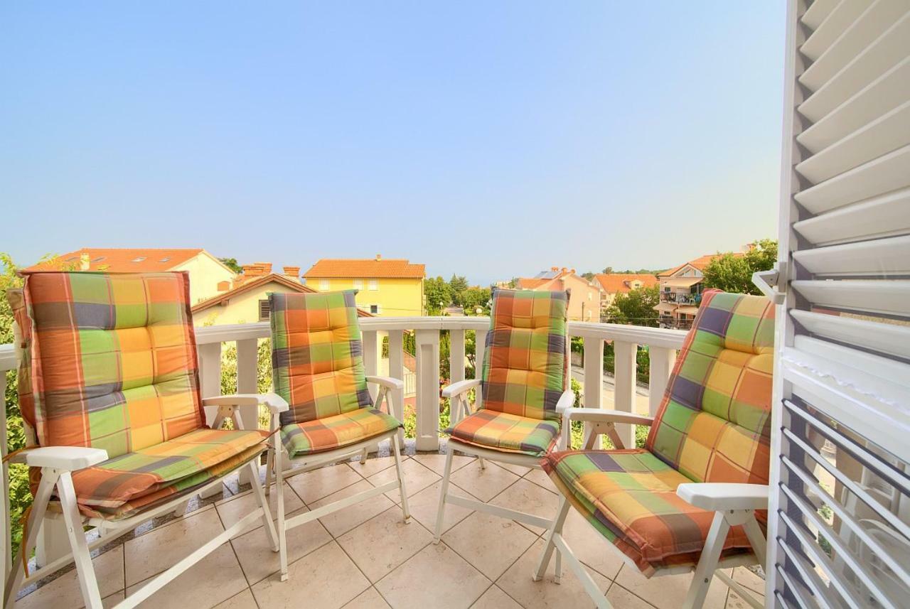 Apartman Adria Malinska Exterior photo